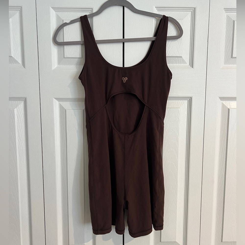 Aritzia Brown Athletic Romper - Picture 6 of 8